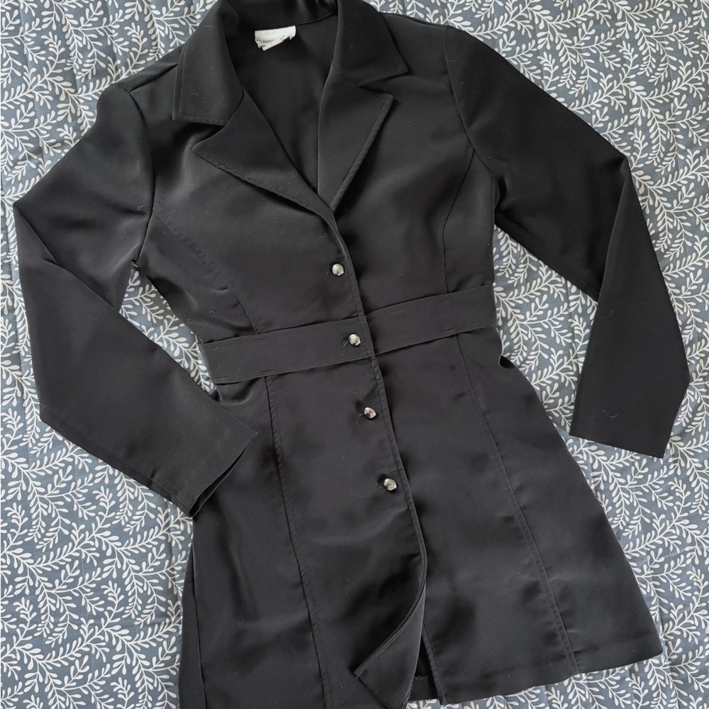 Women’s Black Fitted Jacket